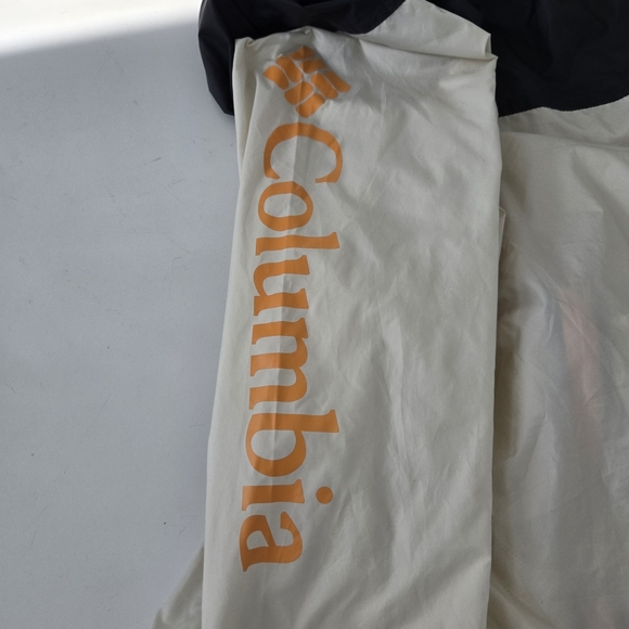 Columbia Men's Black and Cream Hooded Jacket XL - Picture 6 of 9